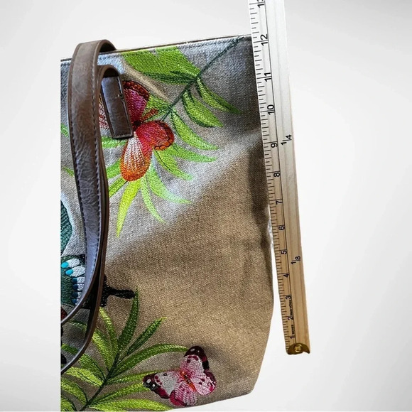 BUENO Embroidered Butterfly Large Tote‎ With Leather Straps and Bottom | EUC - Picture 4 of 10